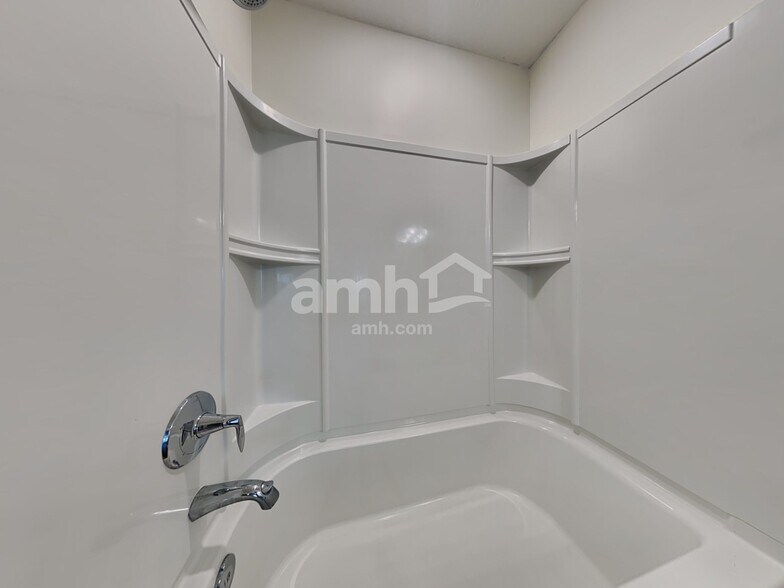 Building Photo - 644 Sunny Stroll Dr