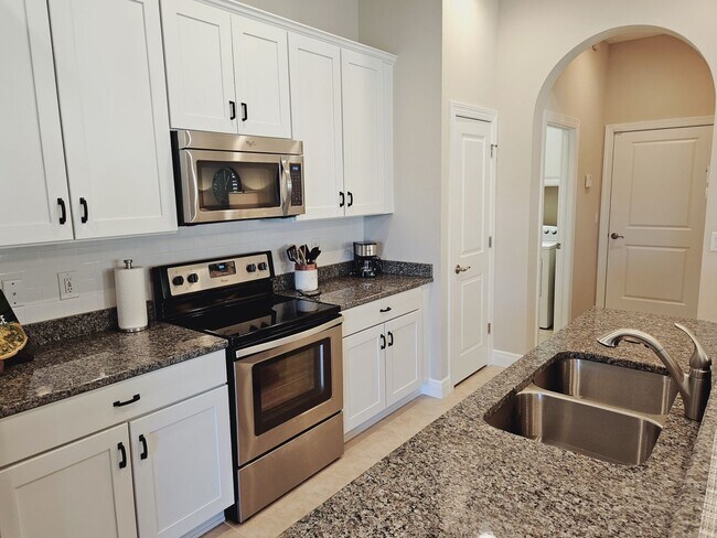 Building Photo - 10468 Crooked Crk Dr