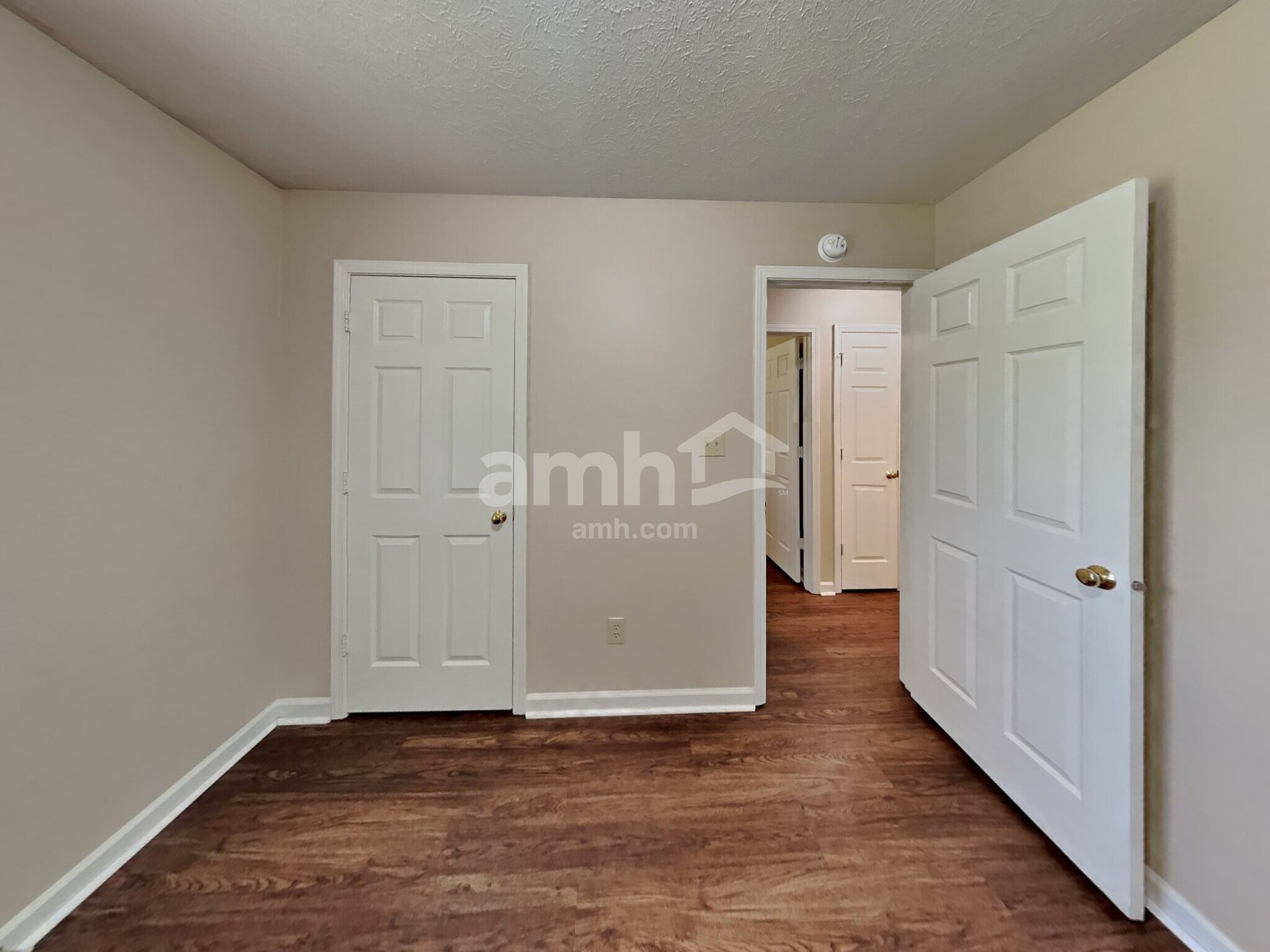 Building Photo - 7576 Gold Coin Dr