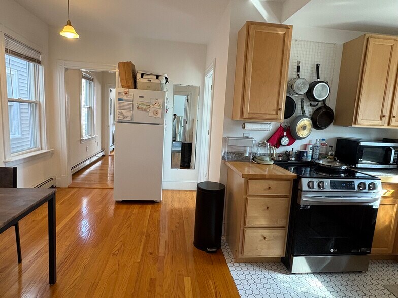 Building Photo - 79A Tremont St