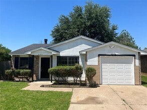 Building Photo - 2101 Pennington Dr
