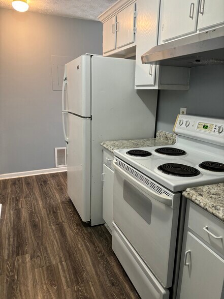 Building Photo - 1563 Cannonball Ct
