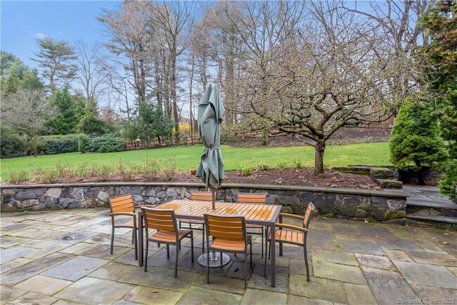 Building Photo - 6 Searles Rd