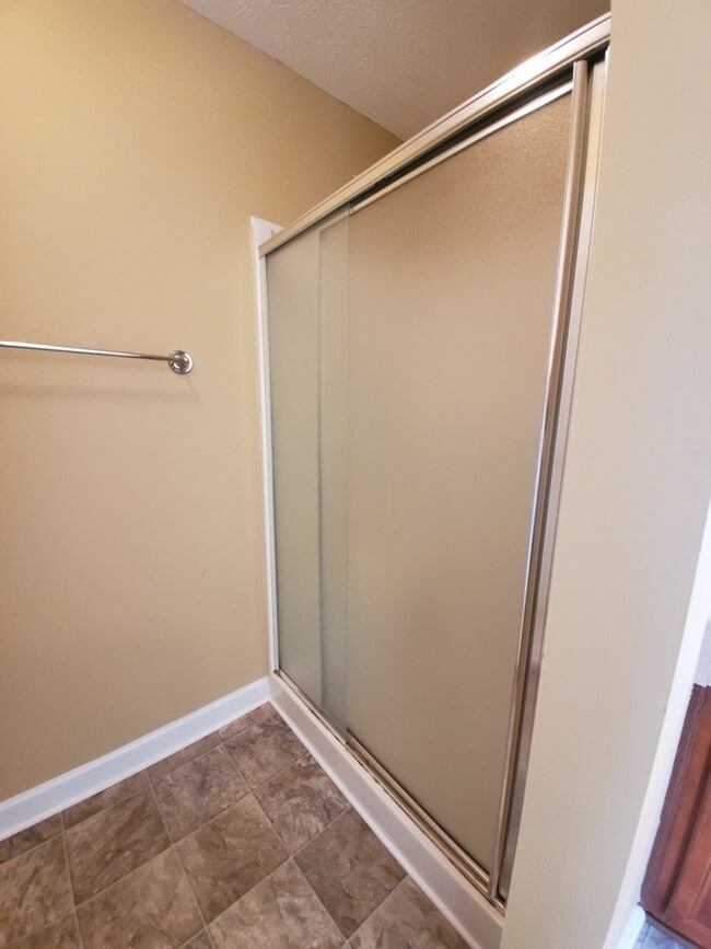 Building Photo - 102 Kennedy Dr