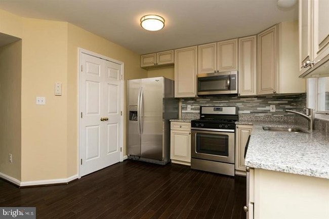 Building Photo - 12977 Abner Ave
