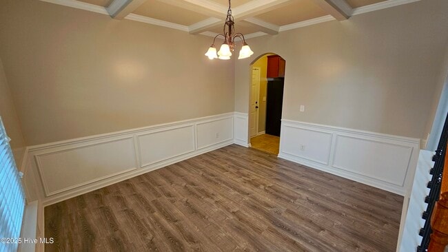 Building Photo - 302 SW Plantation Dr