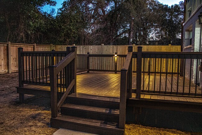 Building Photo - 2813 Mead Rd