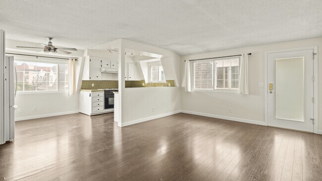 Building Photo - 8130 Redlands St