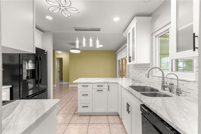 Building Photo - 8470 SW 107th Pl
