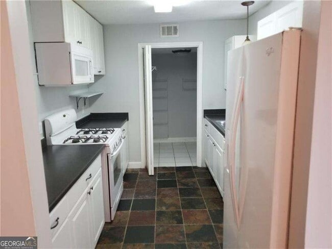 Building Photo - 107 Sterling Ct