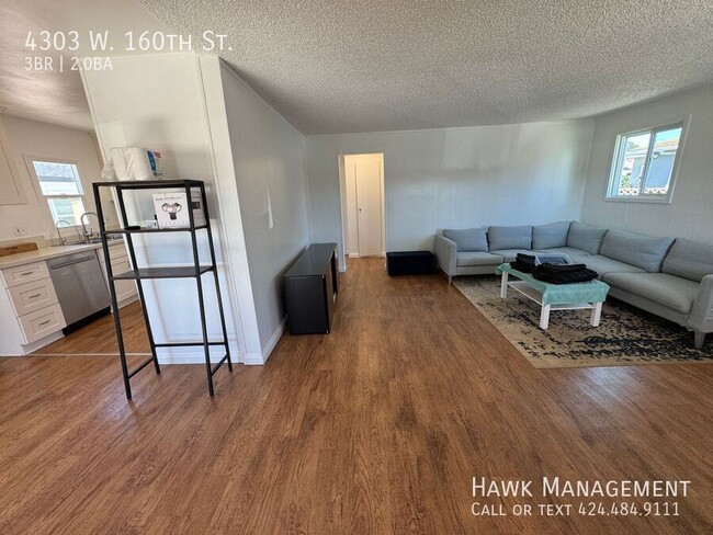 Building Photo - 4303 160th St