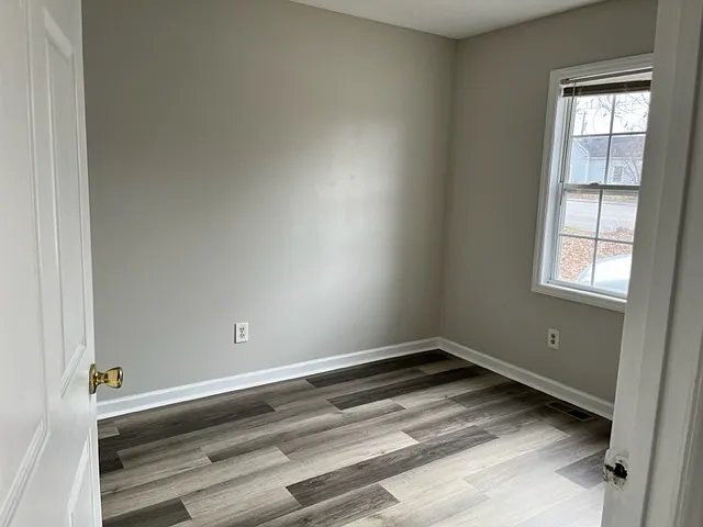Building Photo - 410 W Ward Ave