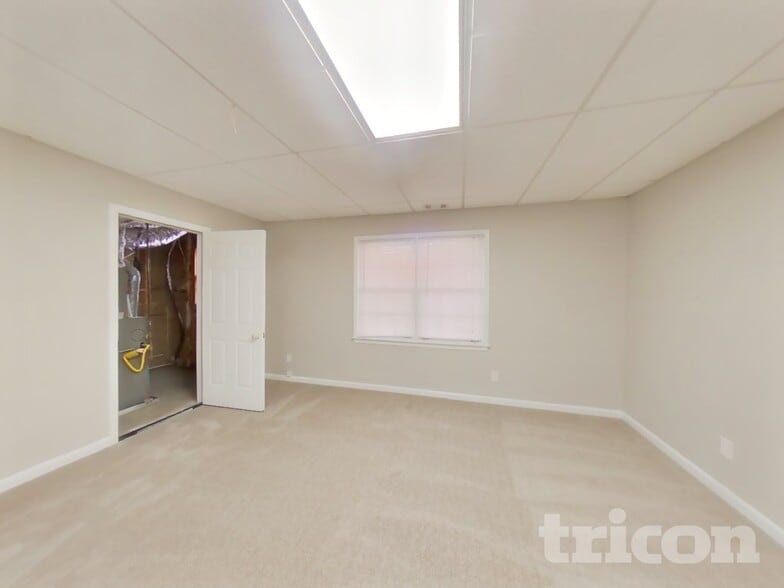 Building Photo - 3746 Windy Hill Dr SE