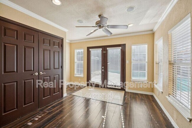 Building Photo - 1312 Goodwin Dr