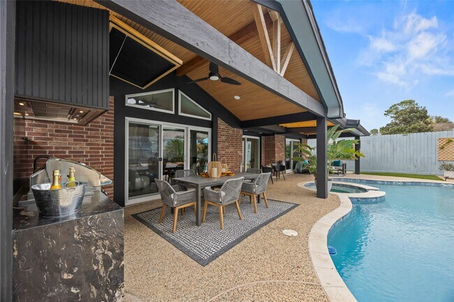 Building Photo - 13422 Parkchase Timber Dr