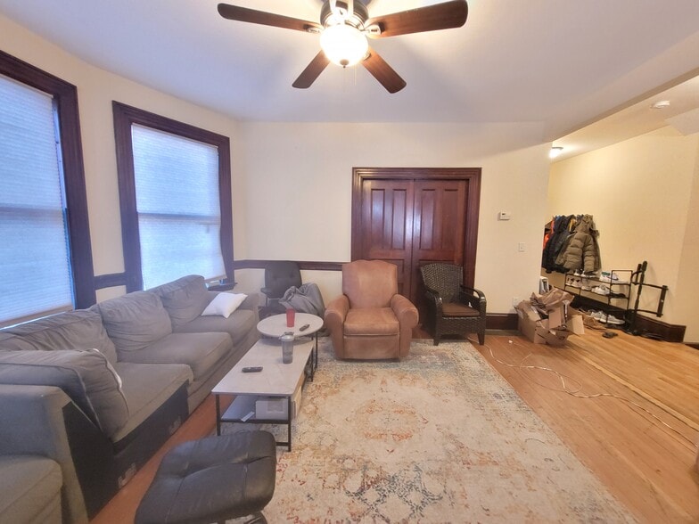 Building Photo - 126 Calumet St