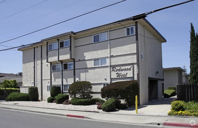 Primary Photo - Redwood West