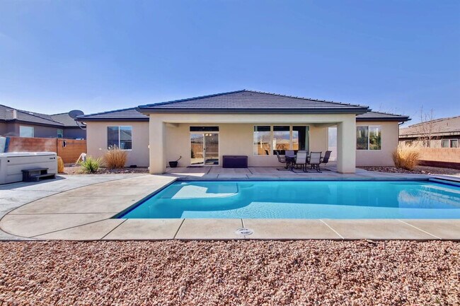 Building Photo - 3364 W 2490 S