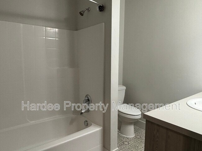 Building Photo - 3711 S Council Spring Rd