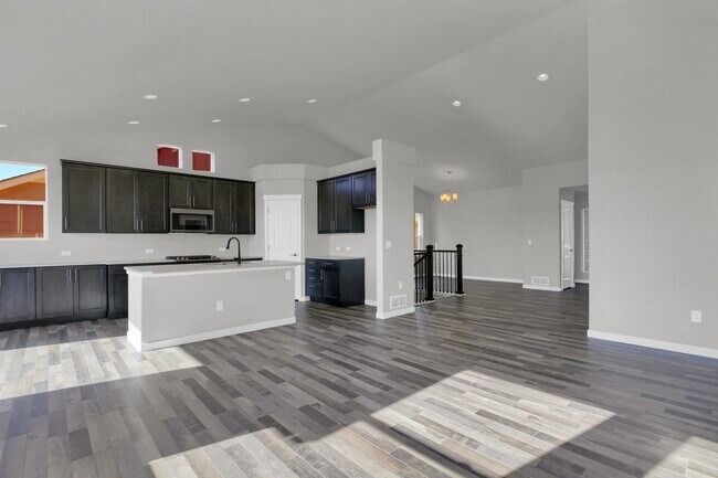 Building Photo - 15782 Lake Mist Dr