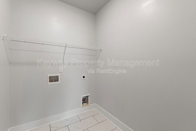 Building Photo - 2217 Laurens St