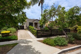 Building Photo - 4762 E Mountain View Dr