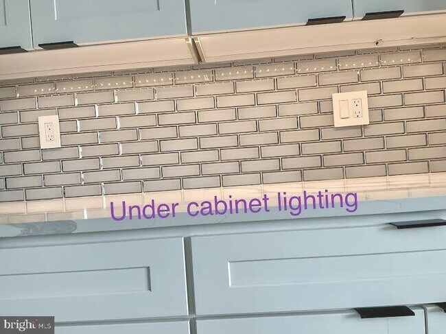 Building Photo - 2102 Kimball St