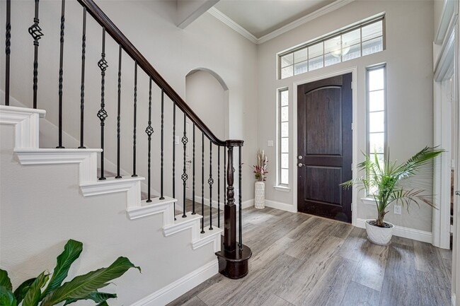 Building Photo - 1651 Sonnet Dr