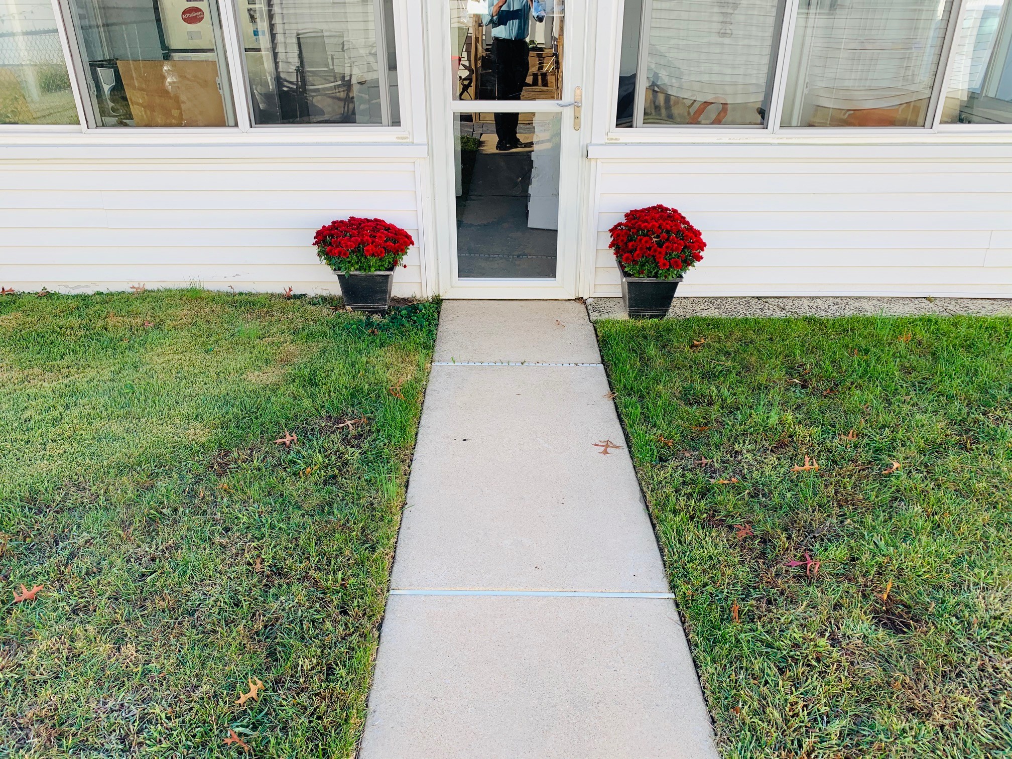 private porch for 1st floor Tenant(occupied) - 1310 W Kings Hwy