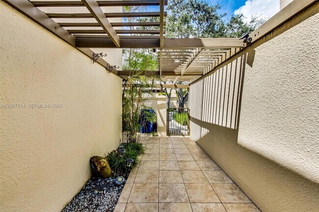 Building Photo - 8613 SW 79th Pl