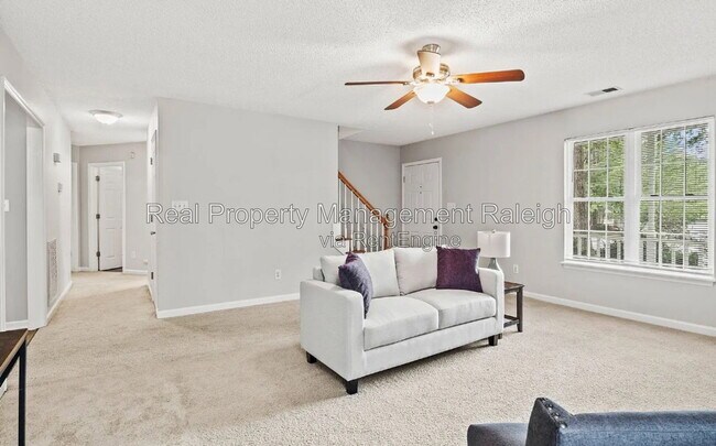 Building Photo - 1201 Ventura Springs Ct