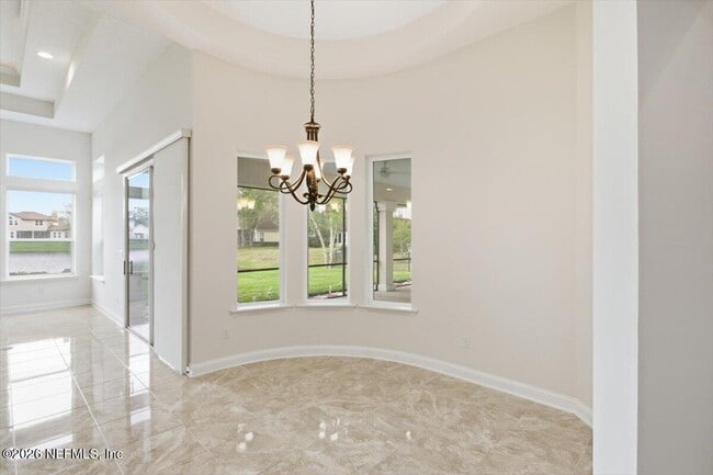 Building Photo - 743 E Dorchester Dr