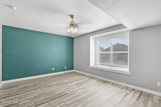 Building Photo - 729 Paseo Sereno Dr