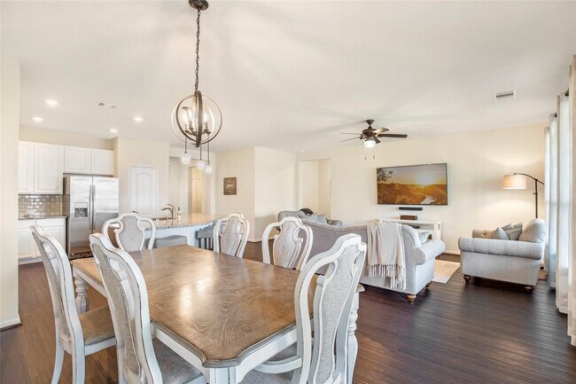 Building Photo - 20810 Oak Preserve Dr
