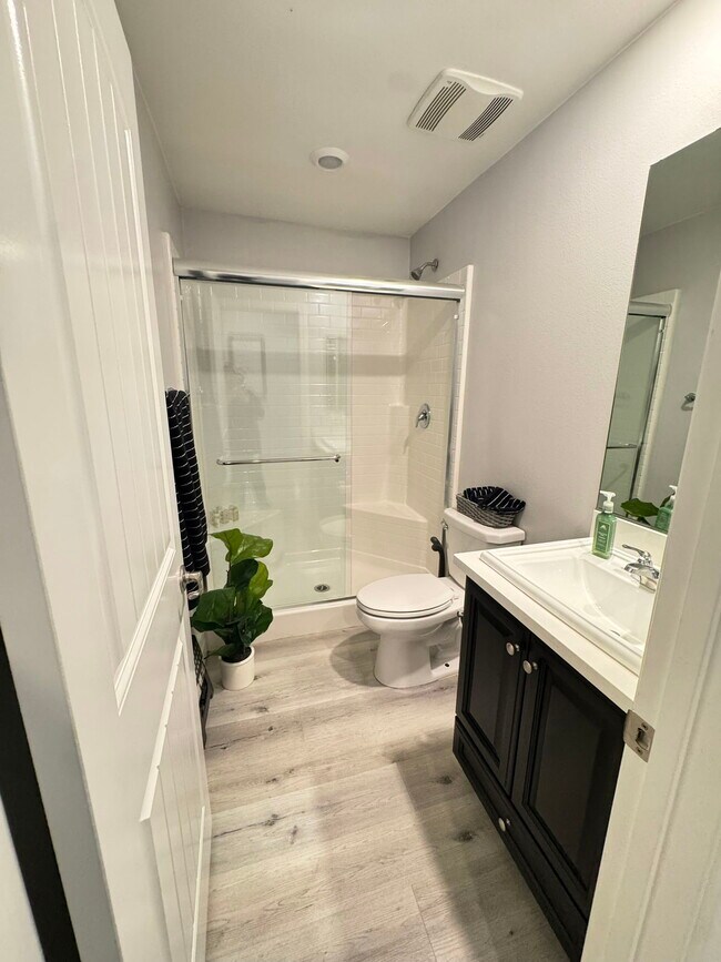 Building Photo - 3274 E Denali Dr