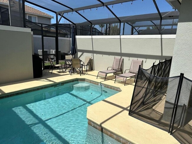 Building Photo - 3080 Tom Sawyer Dr