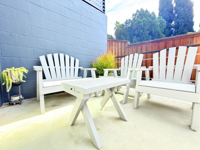 Building Photo - 341 Marie Ave