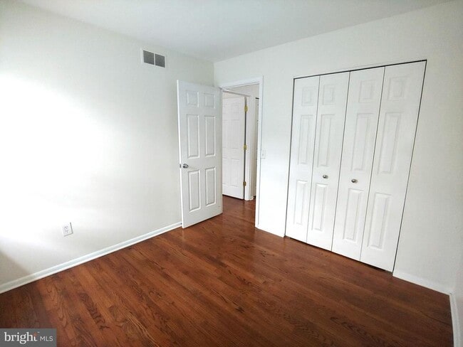 Building Photo - 149 Northway