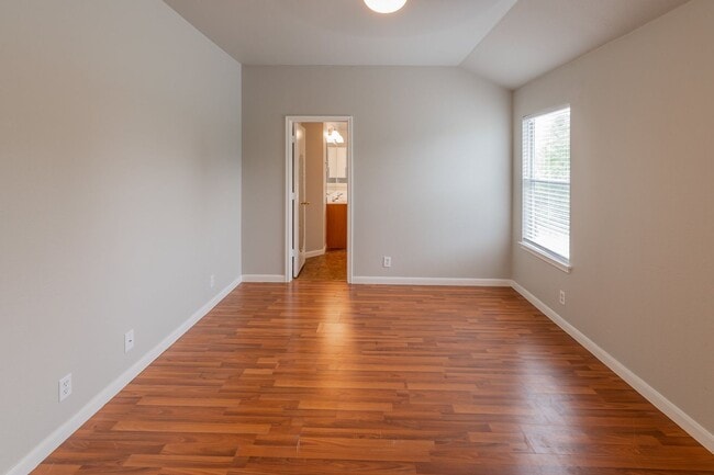 Building Photo - 1202 Still Meadow Dr