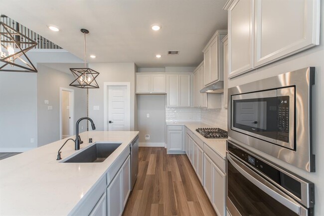Building Photo - 2016 Woodland Park Ct