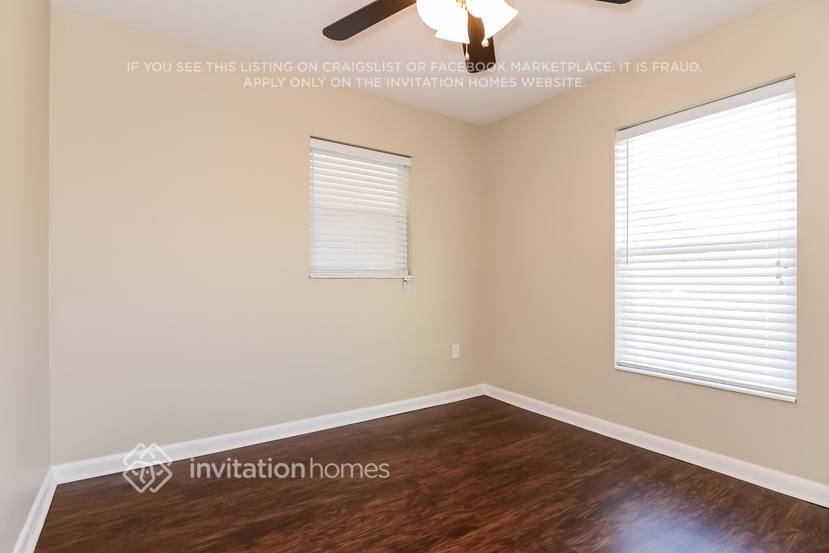 Building Photo - 926 SE 25th Terrace