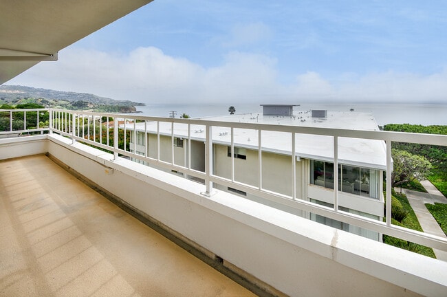 Building Photo - 32709 Seagate Dr