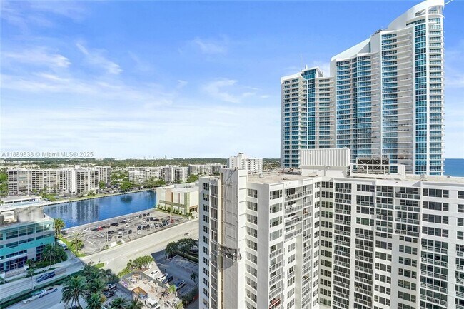 Building Photo - 3535 S Ocean Dr