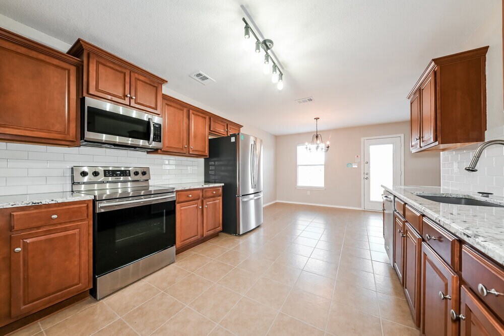 Building Photo - 908 Matthew Ln