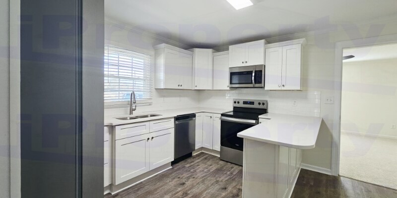 Building Photo - 106 Smith St