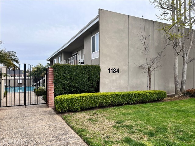 Building Photo - 1184 Rutland Rd