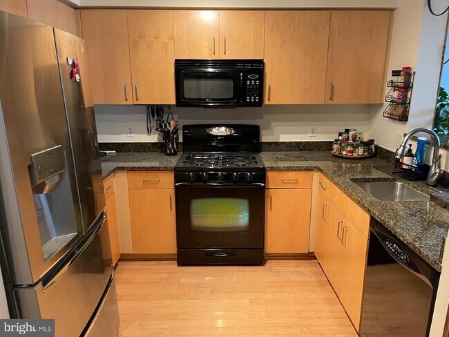 Building Photo - 1000 New Jersey Ave SE