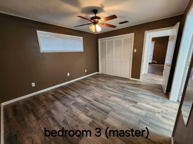 Building Photo - 3104 Bienville Ave