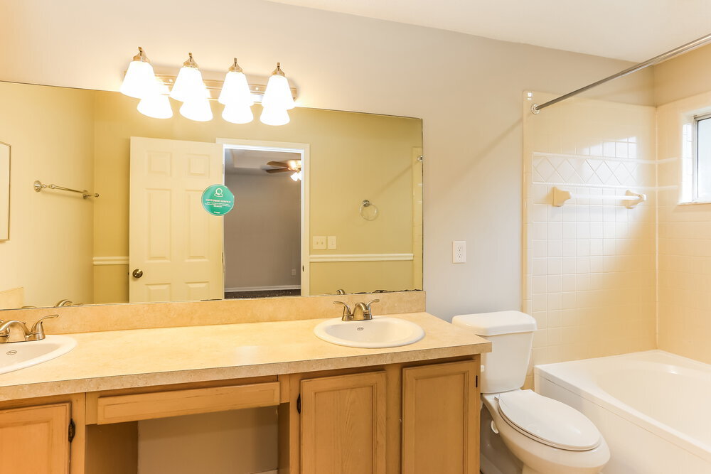 Building Photo - 11340 Trotting Horse Ln S