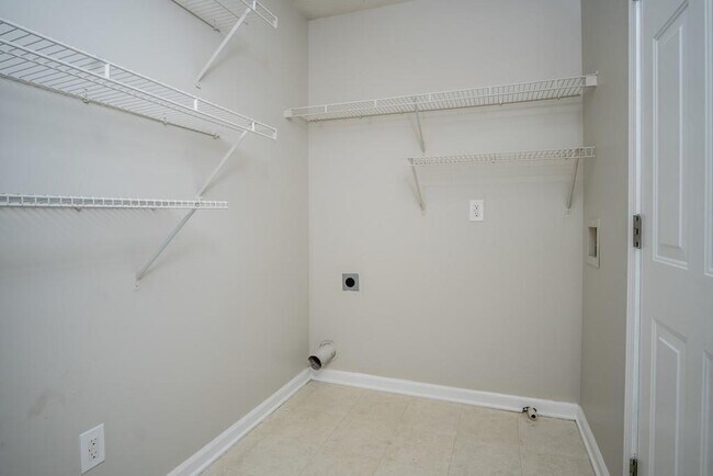 Building Photo - 1078 River Plantation Dr
